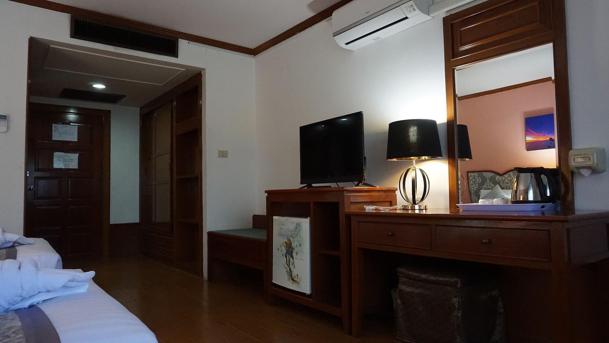 Wattana Park Hotel Trang Exteriör bild