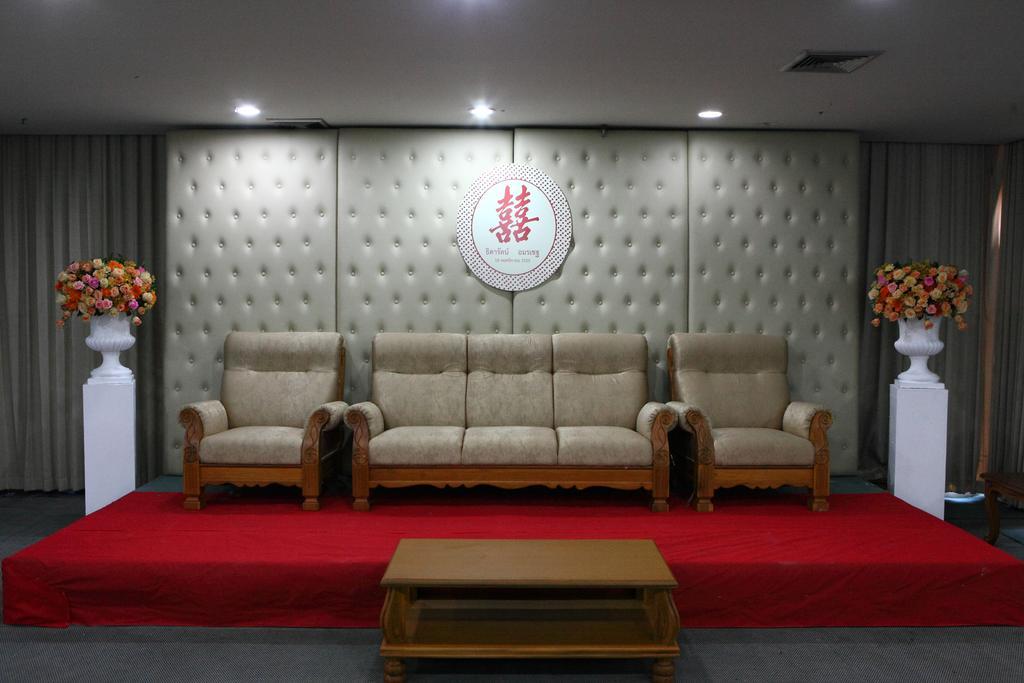 Wattana Park Hotel Trang Exteriör bild