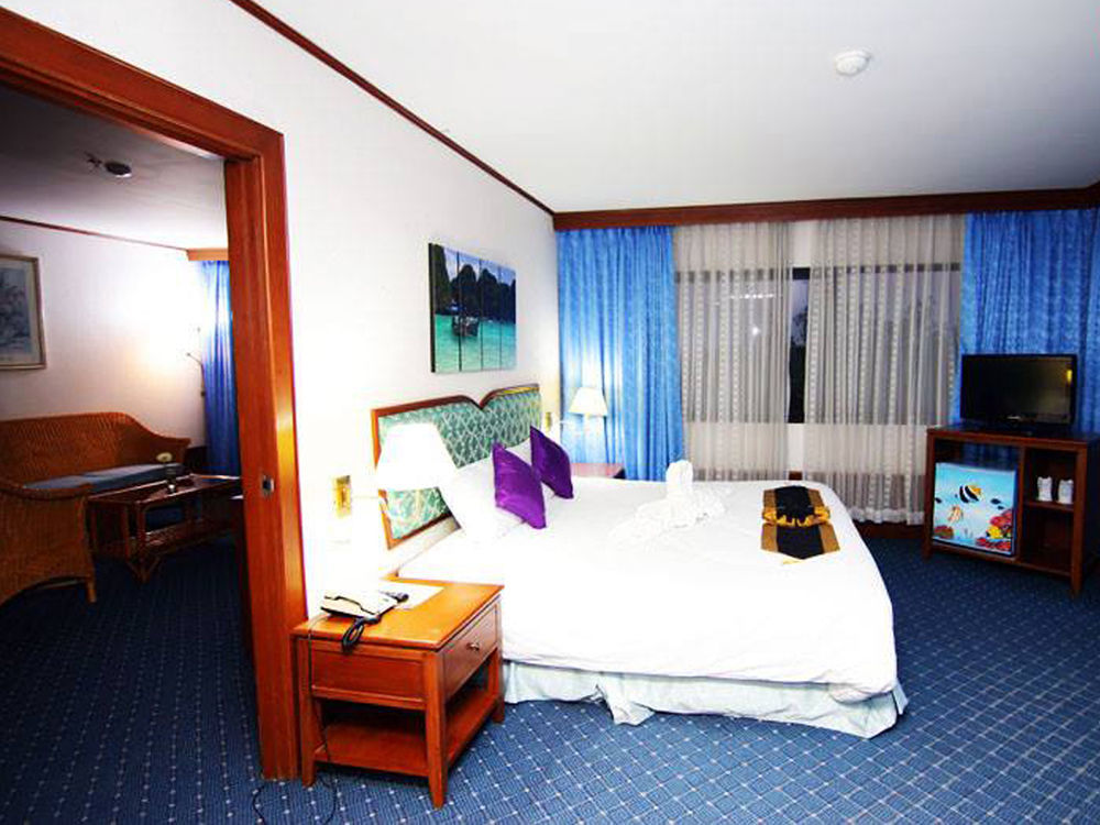 Wattana Park Hotel Trang Exteriör bild